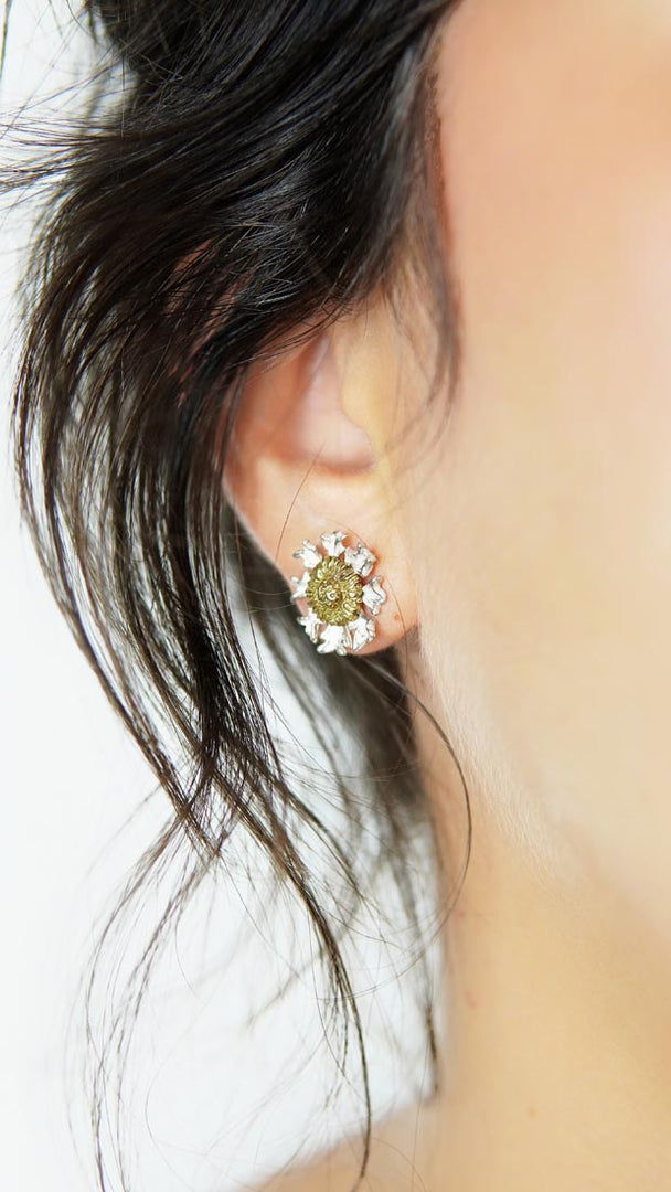 Pendientes Eguzkilore de plata 925 reciclada hecho a mano con diseño moderno unisex