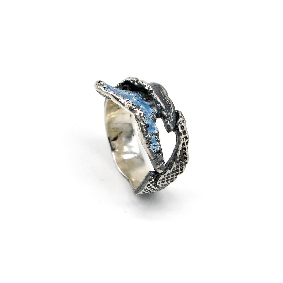 Chasm. Silver ring