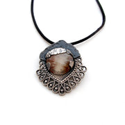 Colgante único de plata 925 reciclada y piedra preciosa hecho a mano con diseño moderno unisex