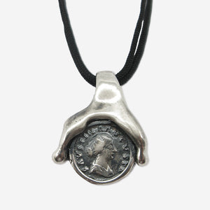 Signa Pendant